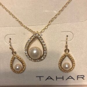 Tahari Gold and Pearl Jewelry Set